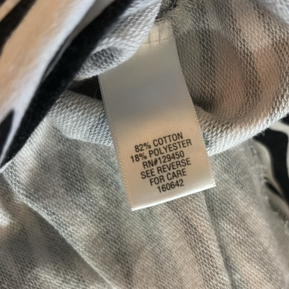 Zebra Sweater - Picture 5 of 5